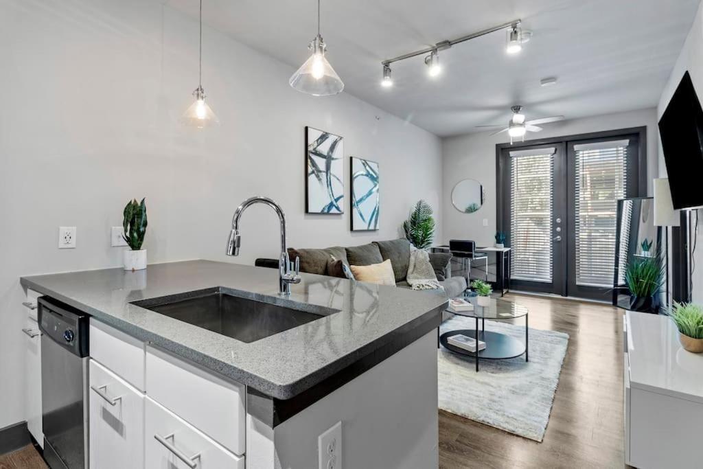 Urban Oasis, Pool Gym Dog Park Free Wifi Apartment Austin Exterior photo